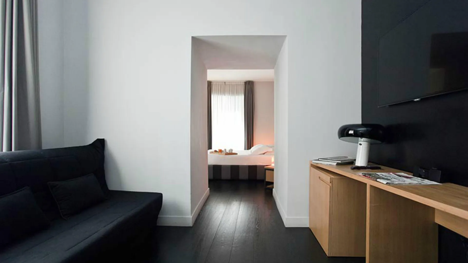 Suite Art Navona Rome 2*,