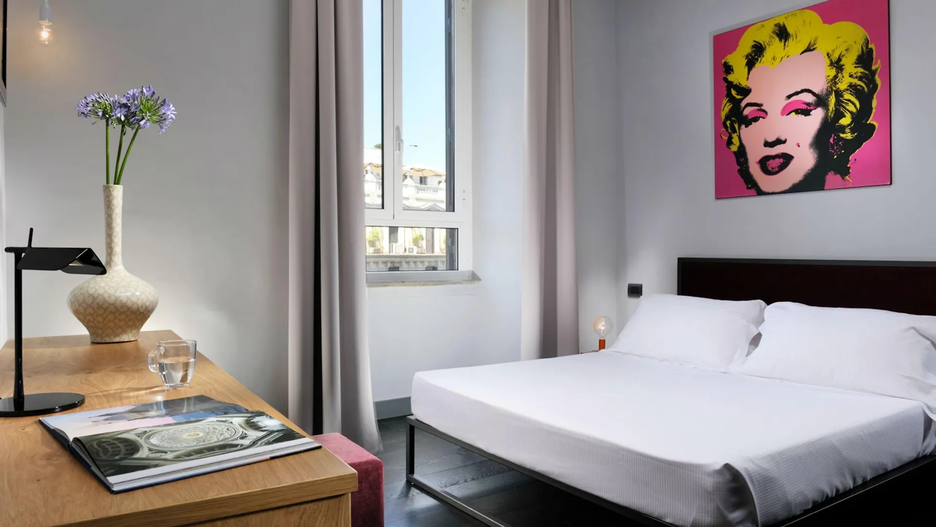 Suite Art Navona Rome